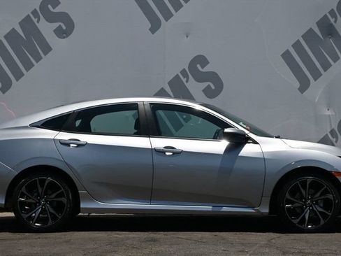 Used 2019 Honda Civic Sport image 4