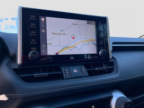 Used 2020 Toyota RAV4 Limited image 13