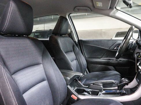 Used 2013 Honda Accord Sport image 17