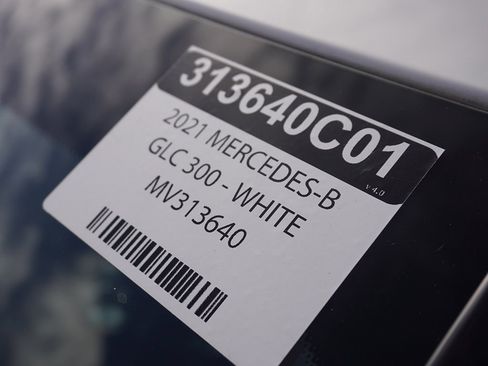 Used 2021 Mercedes-Benz GLC 300 4MATIC image 59