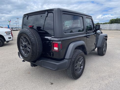Used 2024 Jeep Wrangler Sport AWD/4WD image 7