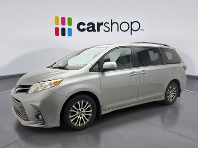 Used 2018 Toyota Sienna XLE