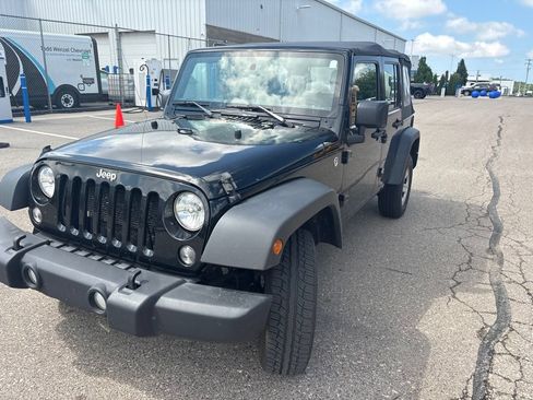 Used 2016 Jeep Wrangler Unlimited Sport w/ Trailer Tow Group AWD/4WD image 3