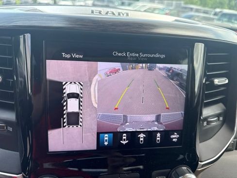 Used 2019 RAM 2500 Laramie AWD/4WD image 9