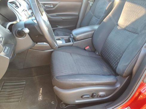 Used 2017 Nissan Altima 2.5 SV image 18