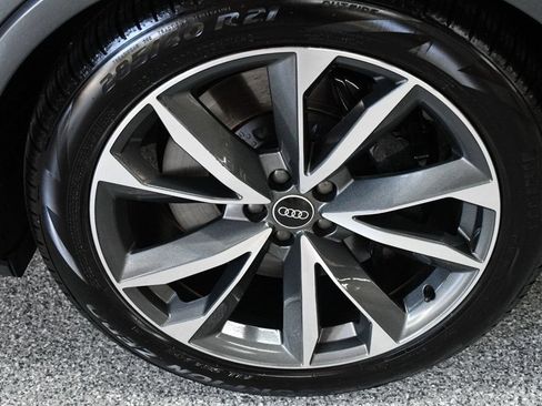 Used 2021 Audi SQ7 Premium Plus AWD/4WD image 19
