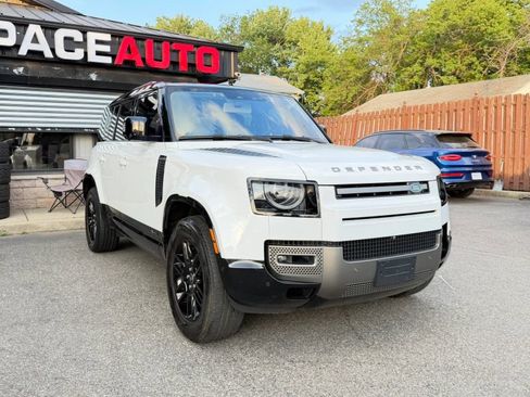 Used 2021 Land Rover Defender 110 X-Dynamic HSE AWD/4WD image 4