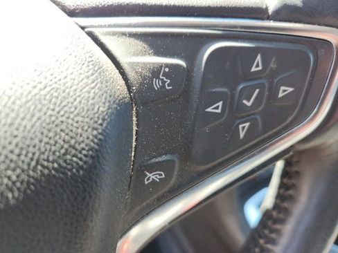 Used 2018 Chevrolet Equinox Premier AWD/4WD image 11