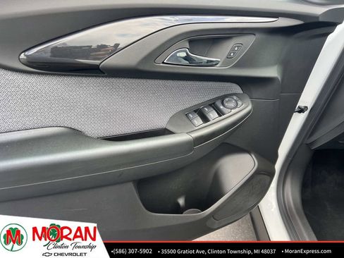 Certified 2023 Chevrolet TrailBlazer LT w/ Convenience Package FWD image 16