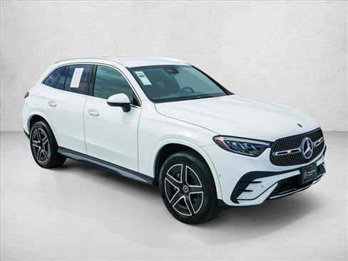 Certified 2023 Mercedes-Benz GLC 300 4MATIC image 3