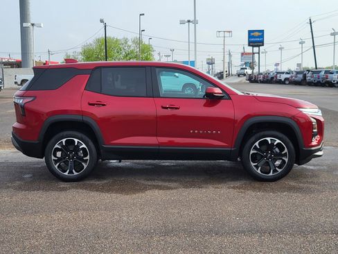 New 2026 Chevrolet Equinox LT w/ Safety and Technology Package FWD image 6