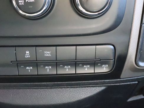 Used 2018 RAM 3500 Tradesman image 37