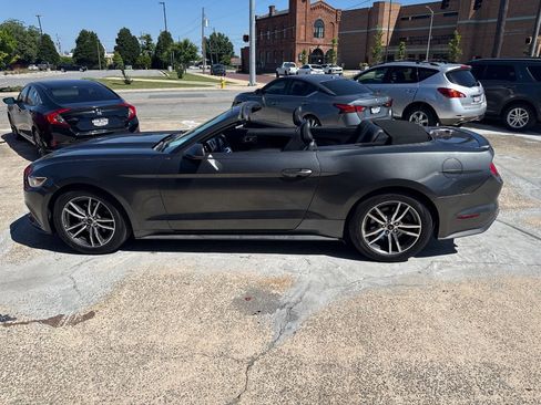 Used 2017 Ford Mustang Premium RWD image 25