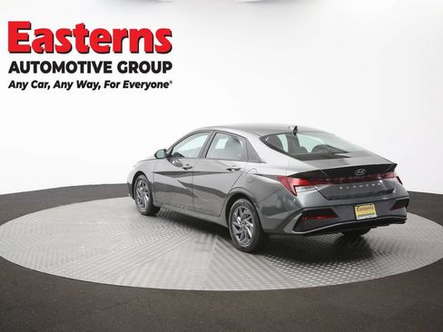 Used 2024 Hyundai Elantra SEL FWD image 63