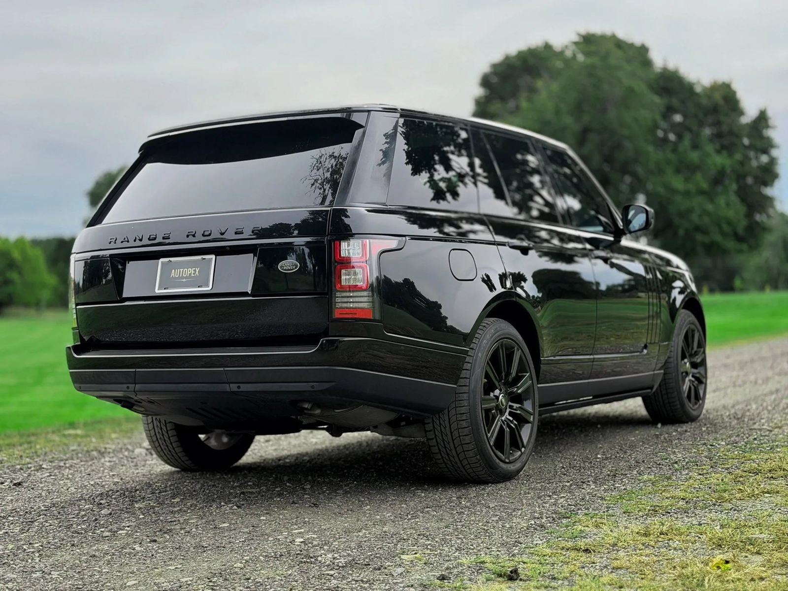 Used 2015 Land Rover Range Rover HSE AWD/4WD image 31