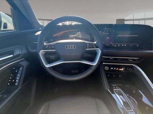 Used 2025 Audi Q5 Premium w/ Convenience Package AWD/4WD image 8