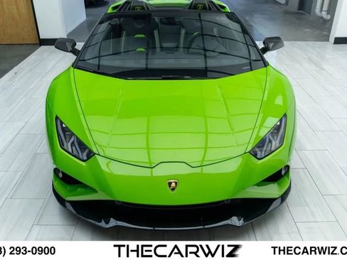 Used 2021 Lamborghini Huracan EVO RWD image 9