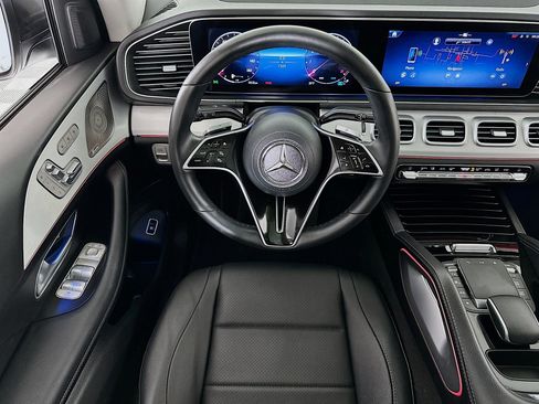 Used 2024 Mercedes-Benz GLE 350 4MATIC w/ AMG Line Exterior image 21