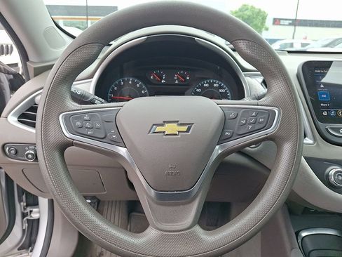 Used 2022 Chevrolet Malibu LS w/ Driver Confidence Package II FWD image 18
