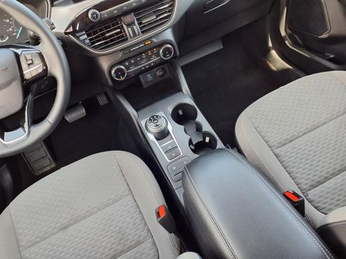 Certified 2022 Ford Escape SE w/ Convenience Package image 9