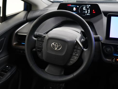 Used 2024 Toyota Prius XLE AWD/4WD image 14