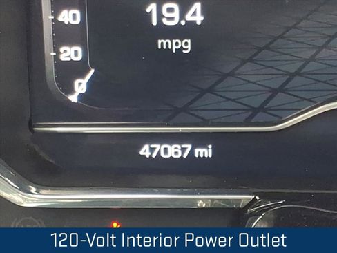 Certified 2025 GMC Sierra 1500 SLT RWD image 17