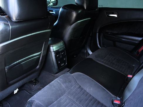 Used 2018 Dodge Charger R/T RWD image 10