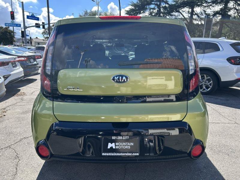 Used 2016 Kia Soul + w/ Audio Package FWD image 4