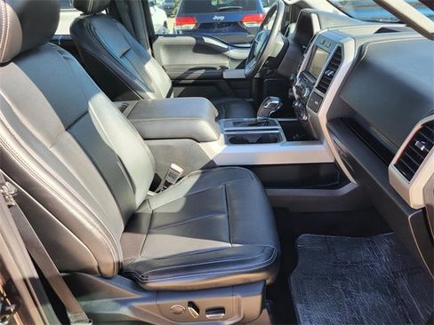 Used 2018 Ford F150 Lariat image 10