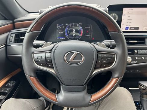 Used 2023 Lexus ES 250 w/ Premium Package AWD/4WD image 15