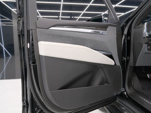 Used 2026 Cadillac Escalade V w/ LPO, ONYX Package image 56