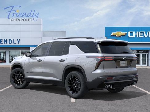 New 2026 Chevrolet Traverse LT w/ Midnight/Sport Edition AWD/4WD image 3