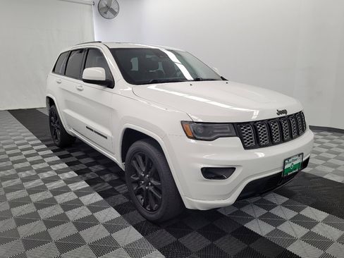 Used 2021 Jeep Grand Cherokee Laredo X RWD image 13