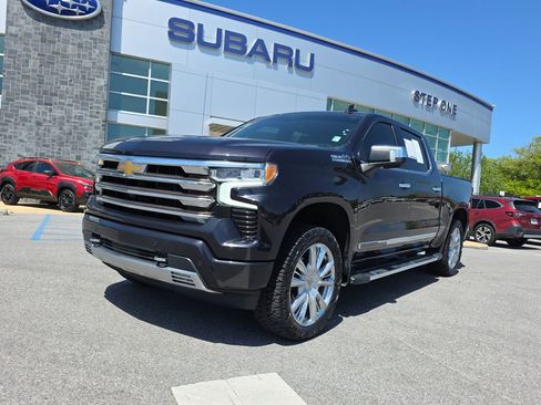 Used 2022 Chevrolet Silverado 1500 High Country image 2