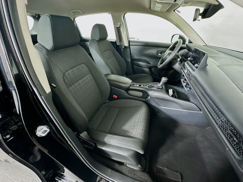 Used 2025 Honda HR-V LX image 28