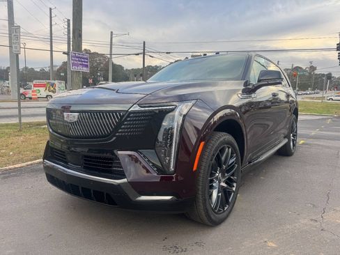 Used 2025 Cadillac Escalade IQ Sport 1 AWD/4WD image 2