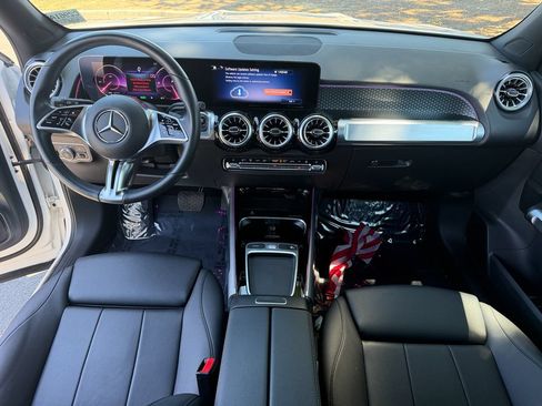 Used 2024 Mercedes-Benz EQB 250+ image 23