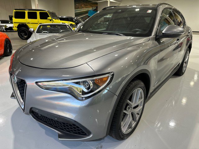 Used 2018 Alfa Romeo Stelvio Ti Sport AWD/4WD image 11