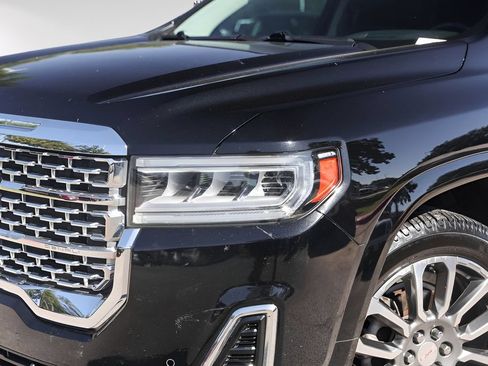 Used 2021 GMC Acadia Denali w/ Denali Technology Package FWD image 3