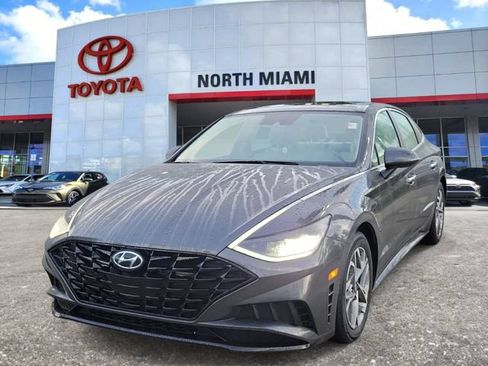 Used 2022 Hyundai Sonata SEL w/ Convenience Package FWD image 2