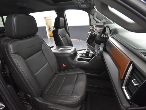 Used 2022 GMC Sierra 1500 Denali image 57