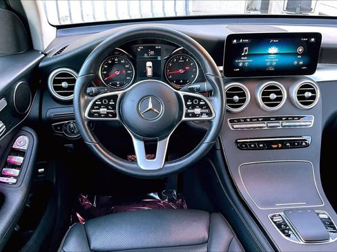Used 2021 Mercedes-Benz GLC 300 image 5