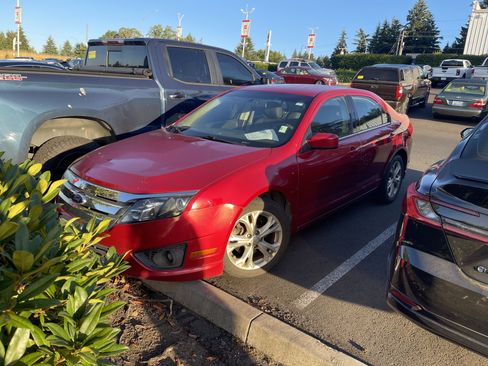 Used 2012 Ford Fusion SE FWD image 3