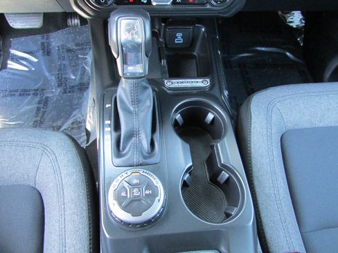 Used 2025 Ford Bronco Big Bend AWD/4WD image 27