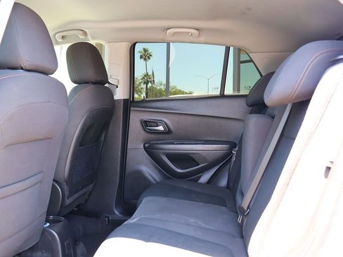 Used 2020 Chevrolet Trax LS w/ Tint and Cruise Package FWD image 30