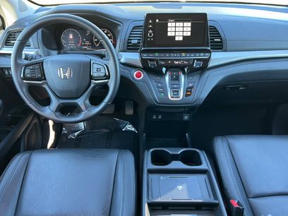 Used 2025 Honda Odyssey EX-L