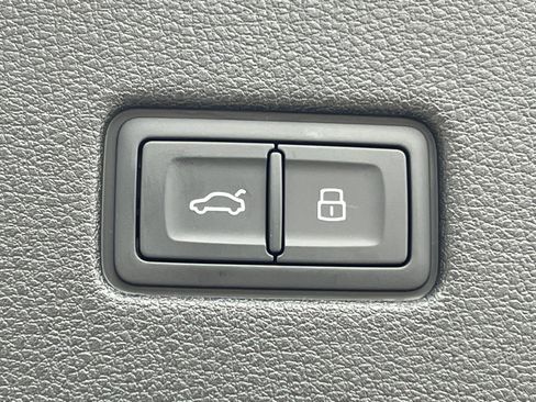 New 2026 Audi Q8 Premium Plus image 13