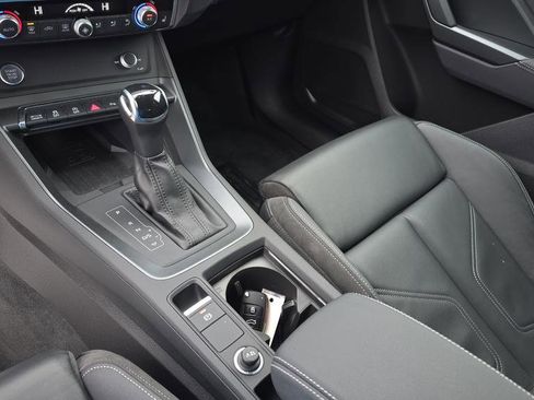 Used 2020 Audi Q3 2.0T Premium Plus image 27