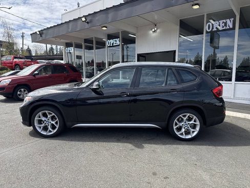 Used 2015 BMW X1 xDrive28i w/ Ultimate Package AWD/4WD image 3