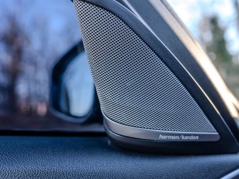 Used 2018 BMW 540i w/ M Sport Package image 27